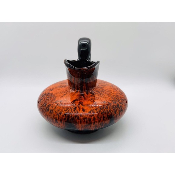 Vintage Canuck Pottery Ewer, Made in Canada Red and Black, High Gloss Lava Glaze - Picture 5 of 9
